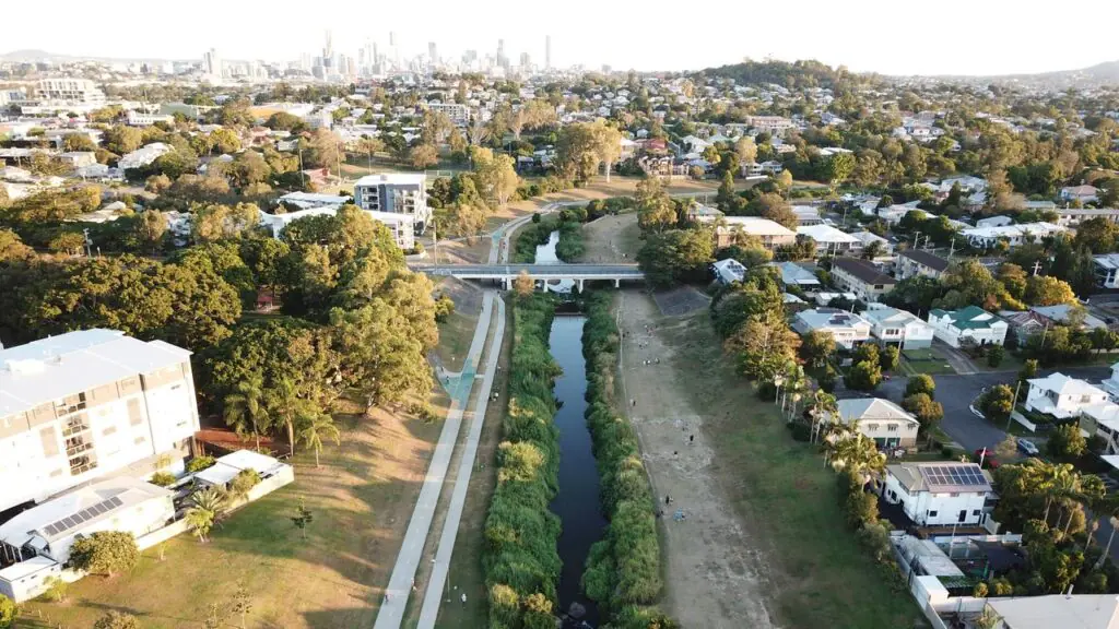 mobile NDIS physiotherapy for client in Kedron family residence