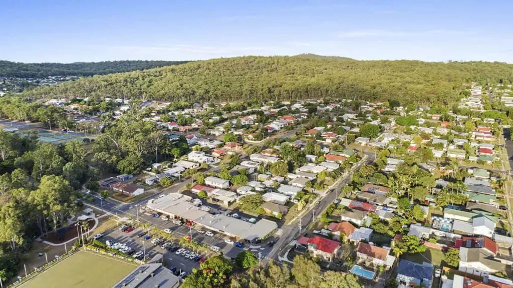 Mobile physiotherapist visiting a home in Salisbury Brisbane