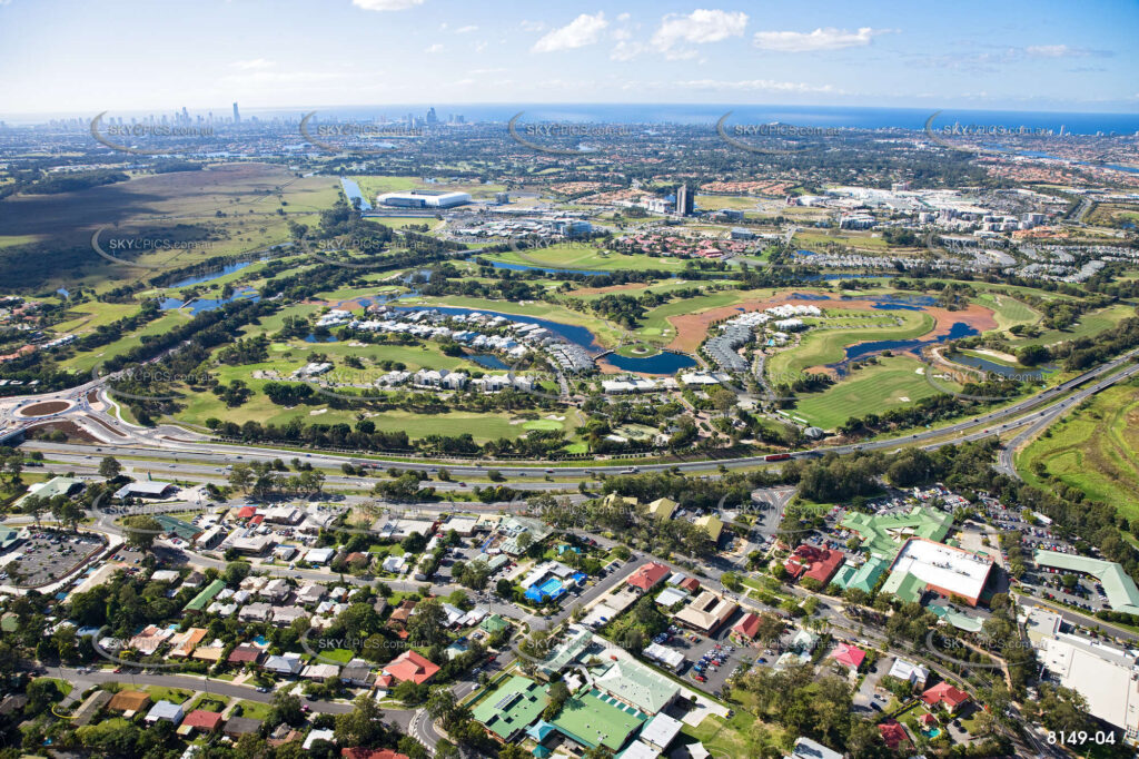 Scenic aerial view of the Gold Coast hinterland, covering lush green suburbs like Nerang and Mudgeeraba—perfect for mobile physiotherapy clients seeking home-based care in peaceful surrounds.